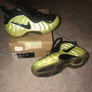 nike electric green foamposite
